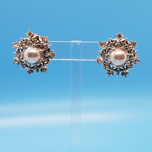 VINTAGE Sarah Coventry pearl rhinestone clips silver tone prom wedding - Picture 3 of 5